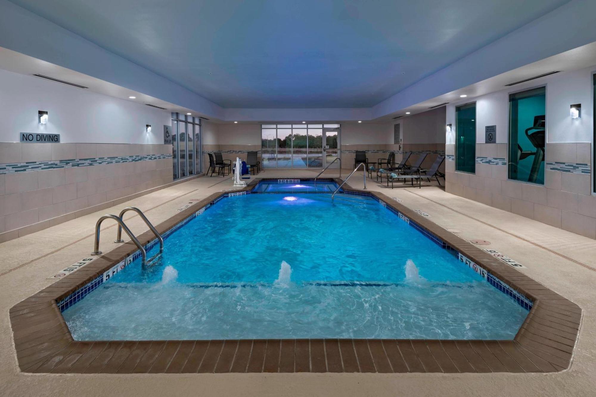 Fairfield Inn & Suites By Marriott Austin Buda Eksteriør bilde